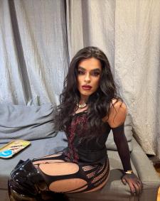 Navigationsbild von TS Transe Lia Mistress XXL Shemale TS Trans